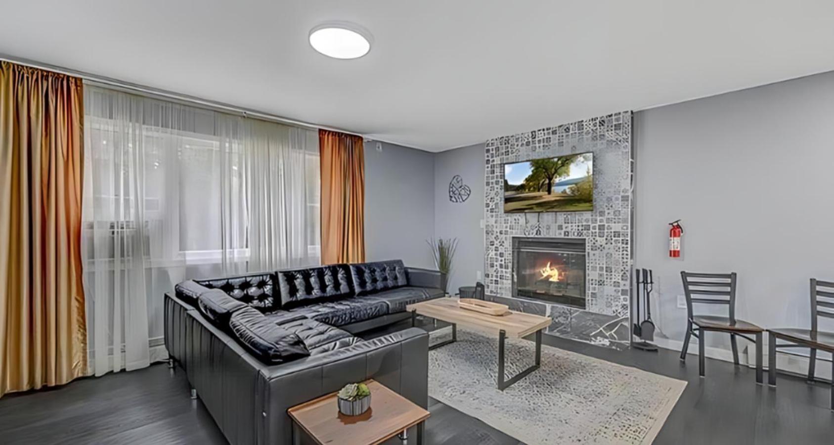 Peaceful Pocono Home With Hot Tub, Gym, & Office Long Pond Eksteriør bilde