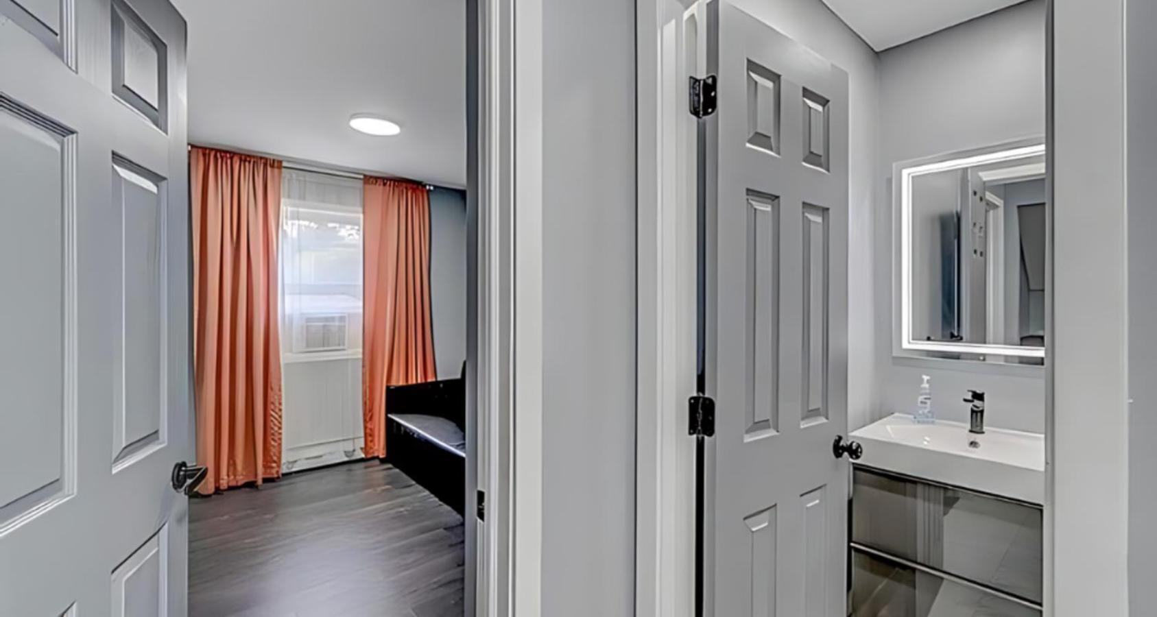 Peaceful Pocono Home With Hot Tub, Gym, & Office Long Pond Eksteriør bilde
